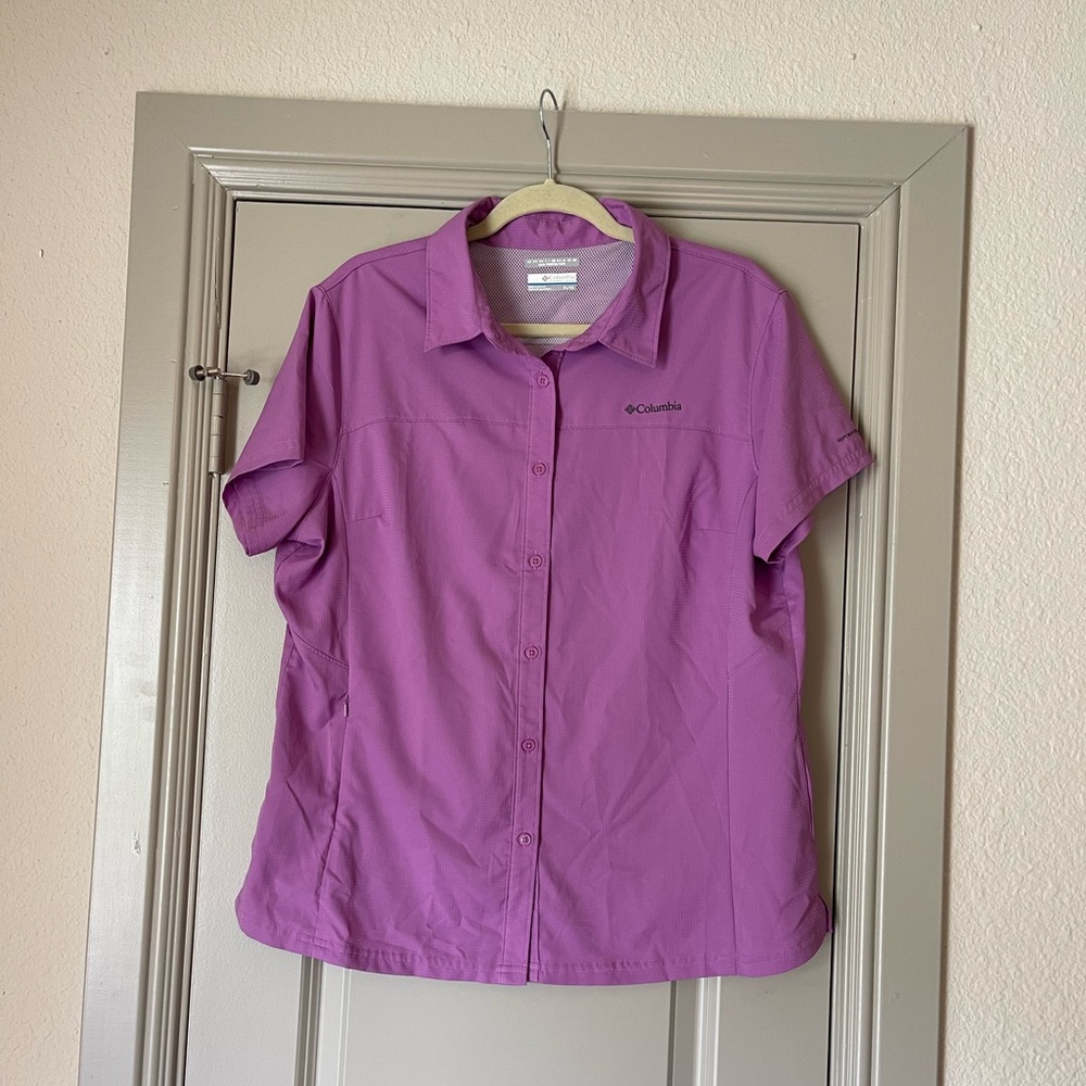 Columbia Short Sleeve Button Up Purple XL